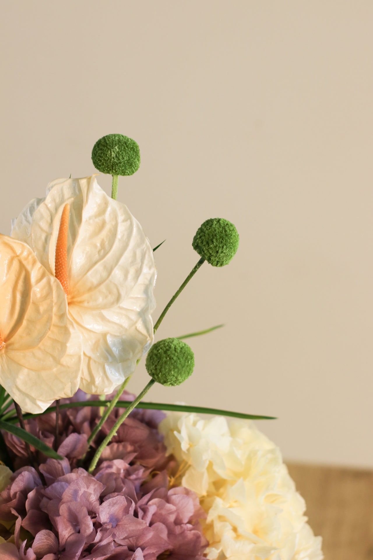 Grande Lunare, composizione di fiori stabilizzati