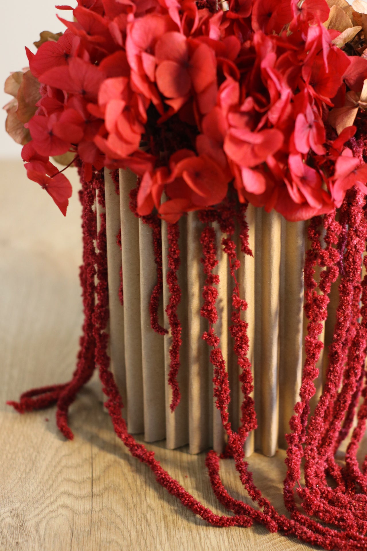 Grande Cardinale Rosso, composizione di fiori stabilizzati