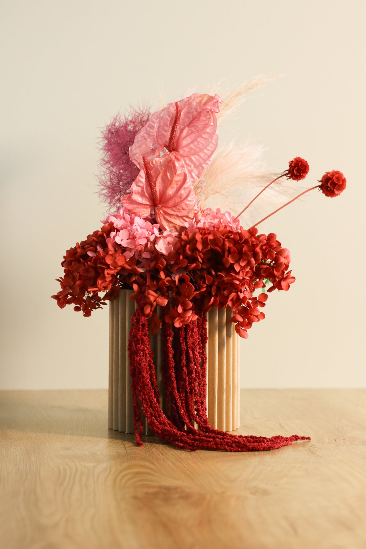 Grande Cremisi, composizione di fiori stabilizzati