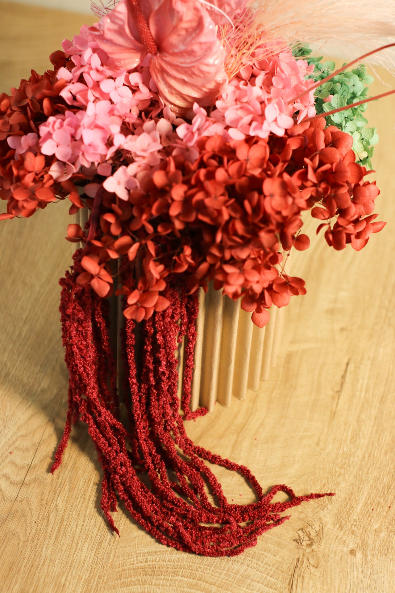 Grande Cremisi, composizione di fiori stabilizzati